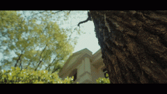 指消费者正在采办时不具备即买即可入住的商品